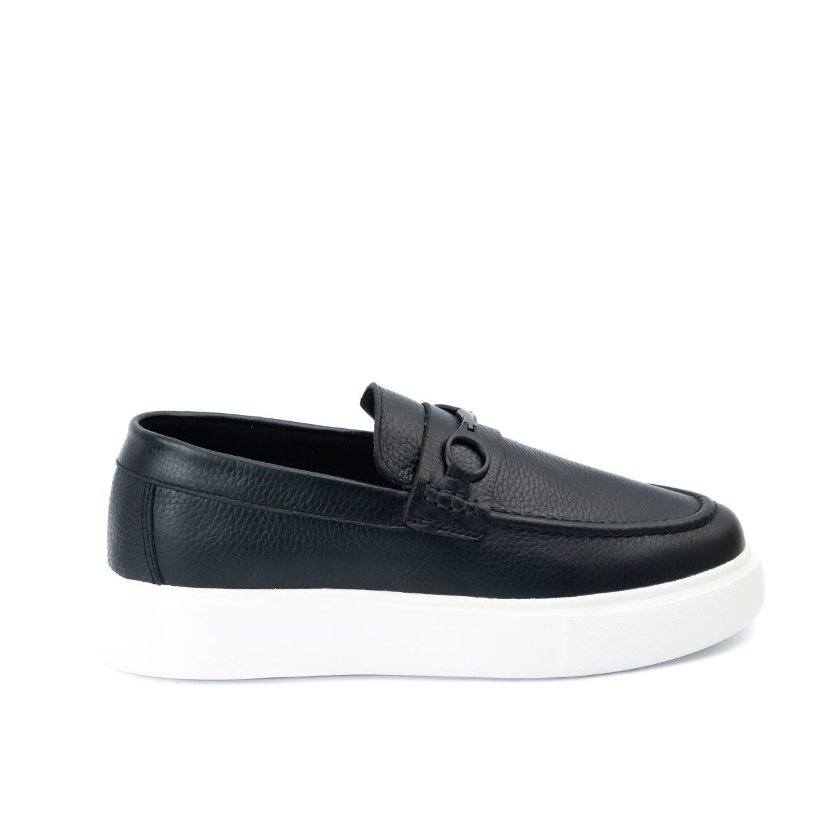 Mocasines de Cuero Negro Austin Elegancia Clásica con Suela Urbana Premium (1) Mocasines de Cuero Negro Austin Elegancia Clásica con Suela Urbana Premium (1)