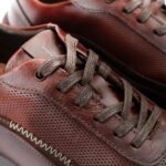 Sneakers Donovan de Cuero Café Caoba con Suela Ultra Liviana de Máximo Confort (2)