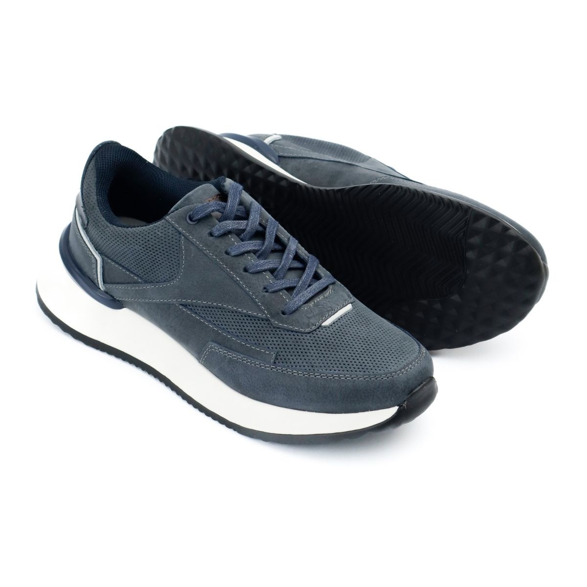 Sneakers Percy de Cuero Azul Petróleo Estilo Vanguardista y Confort Absoluto (5) Sneakers Percy de Cuero Azul Petróleo Estilo Vanguardista y Confort Absoluto (5)