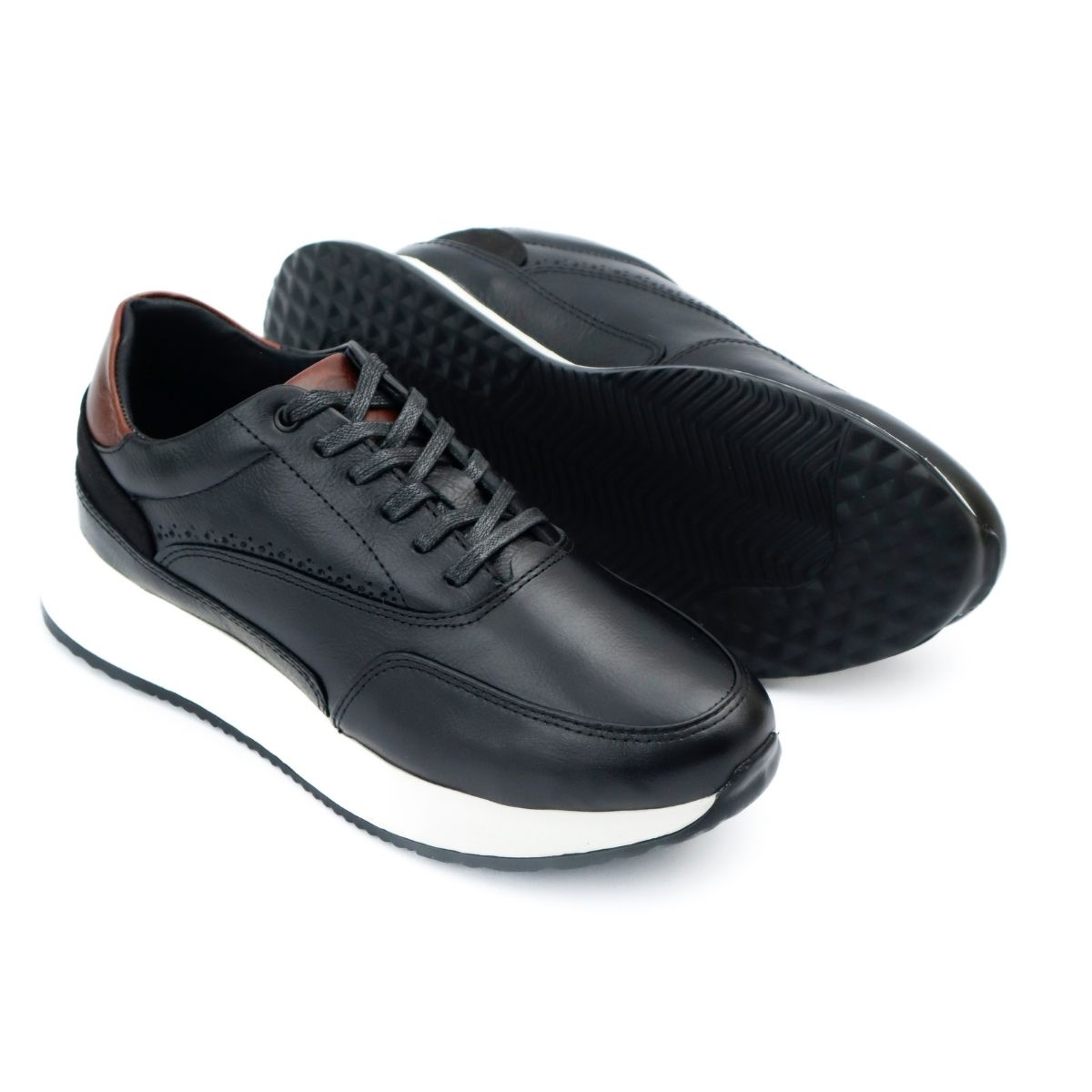 Sneakers Winston de Cuero Negro con Detalles Marrón Elegancia Casual Premium (1) Sneakers Winston de Cuero Negro con Detalles Marrón Elegancia Casual Premium (1)